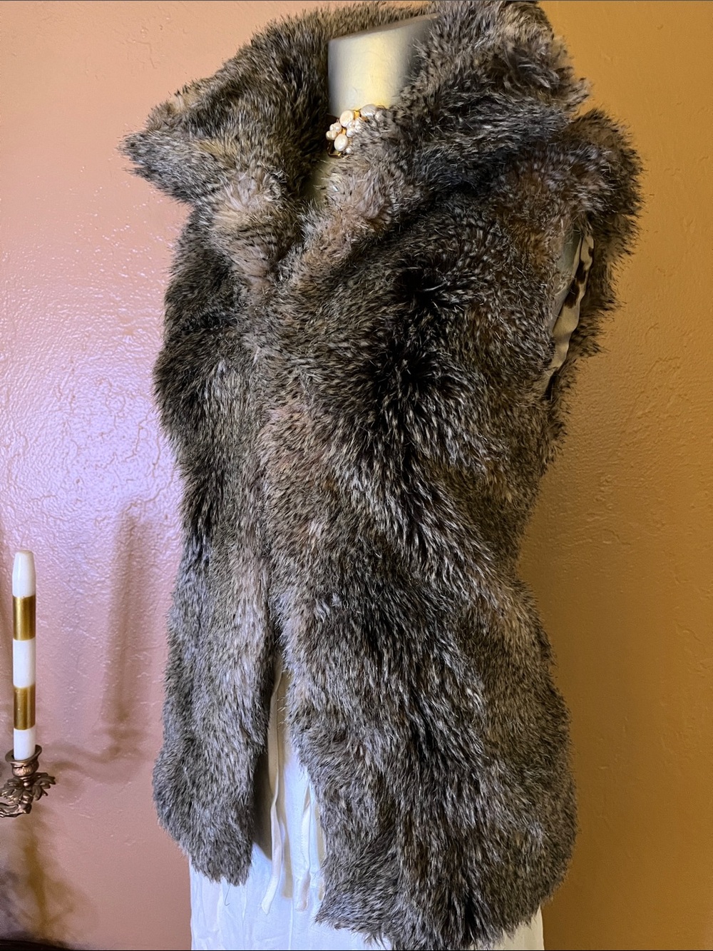 Alberto Makali Brown Plush Faux Fur Vest.  SZ M